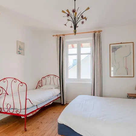 Grande Maison 19p Vue Mer Au Pouliguen